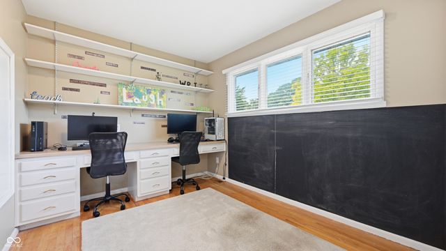 6453 Green Leaves Road, Indianapolis, IN 46220