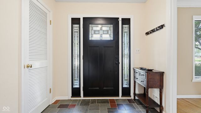 6453 Green Leaves Road, Indianapolis, IN 46220