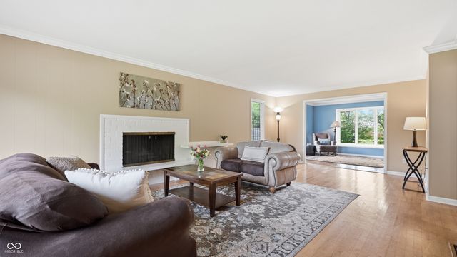 6453 Green Leaves Road, Indianapolis, IN 46220