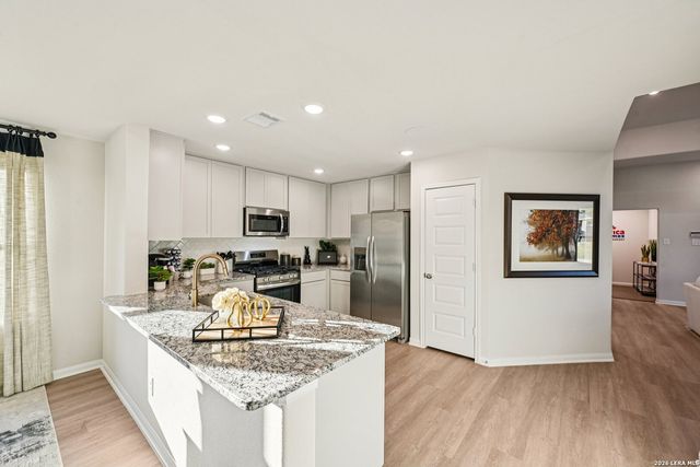 8642 Eagle Hill Meadow, San Antonio, TX 78222