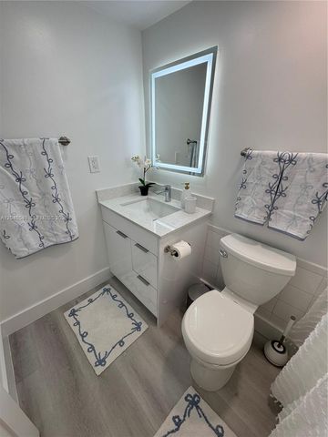 2501 S Ocean Drive PH05, Hollywood, FL 33019