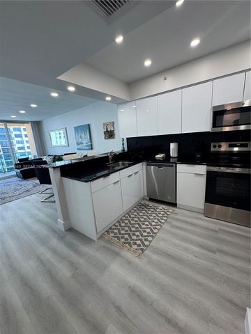 2501 S Ocean Drive PH05, Hollywood, FL 33019