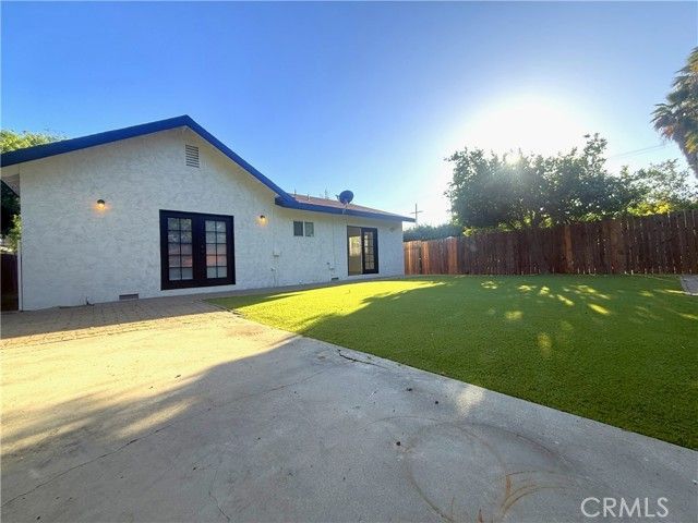 21047 Runnymede Street, Canoga Park (los Angeles), CA 91303