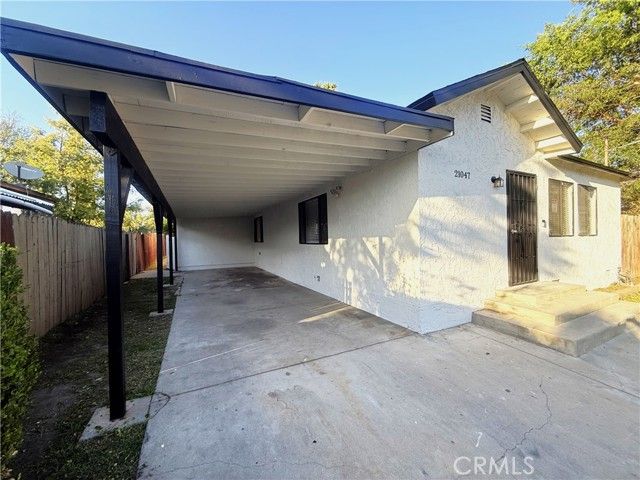 21047 Runnymede Street, Canoga Park (los Angeles), CA 91303
