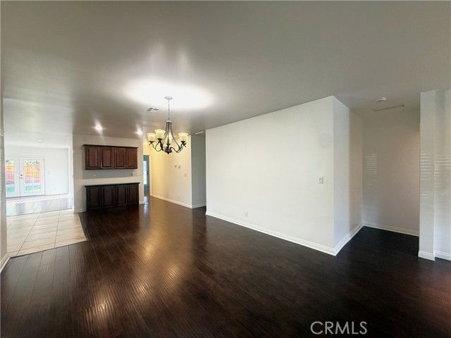 21047 Runnymede Street, Canoga Park (los Angeles), CA 91303