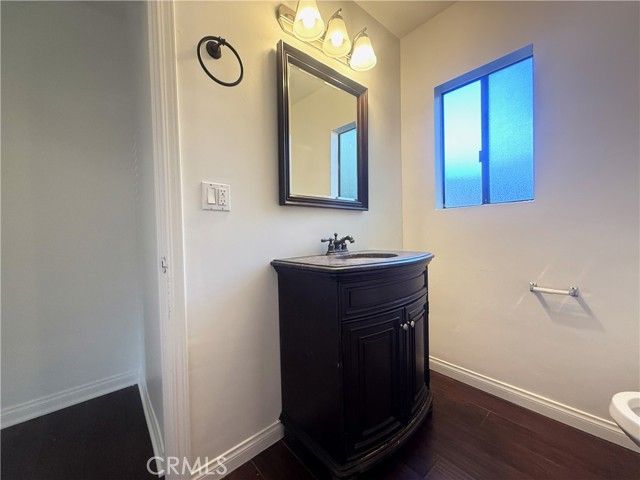 21047 Runnymede Street, Canoga Park (los Angeles), CA 91303