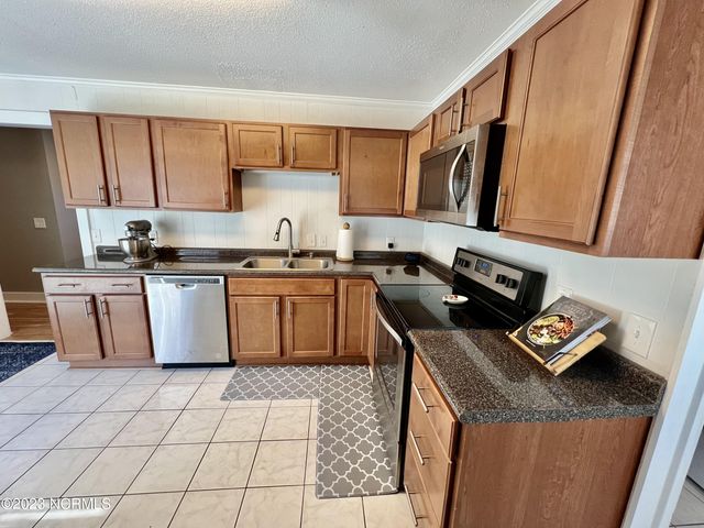 709 Lorraine Circle, Wilmington, NC 28412