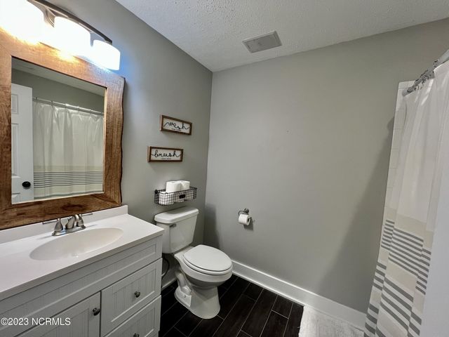 709 Lorraine Circle, Wilmington, NC 28412