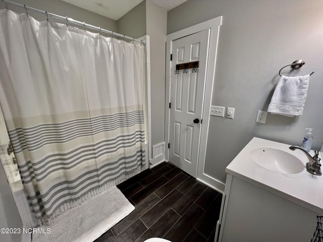 709 Lorraine Circle, Wilmington, NC 28412