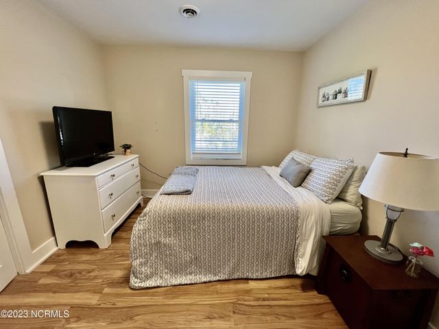 709 Lorraine Circle, Wilmington, NC 28412