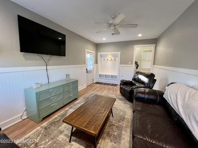 709 Lorraine Circle, Wilmington, NC 28412