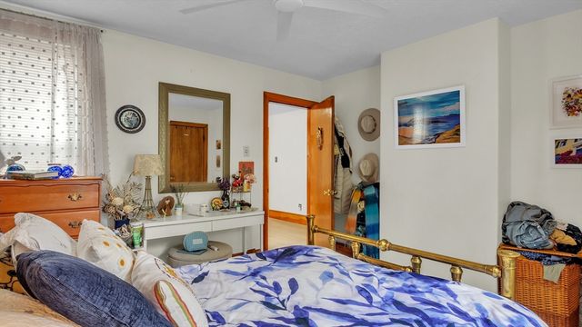 53 Bow 2, Somerville, MA 02143