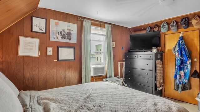 53 Bow 2, Somerville, MA 02143