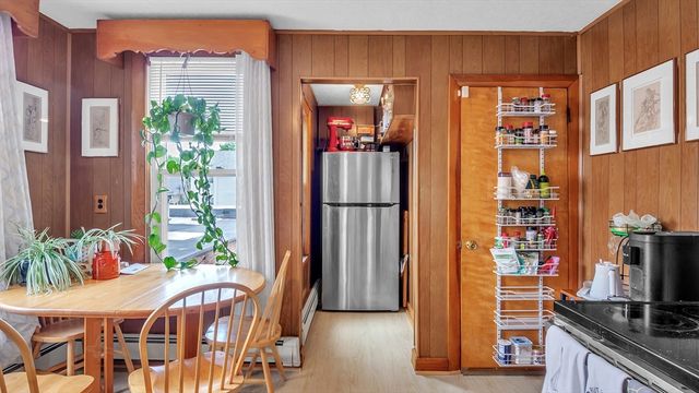 53 Bow 2, Somerville, MA 02143