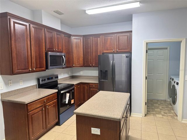 6823 GREEN HERON DRIVE, Wesley Chapel, FL 33545