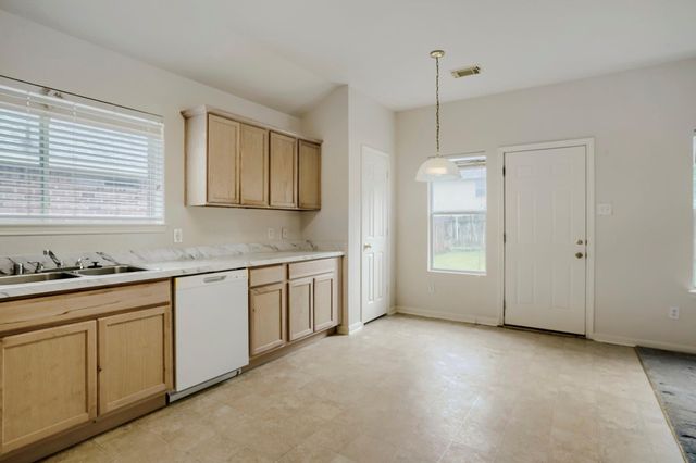 548 Small Cedar Drive, League City, TX 77573