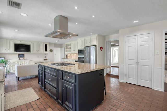 5810 Olympia Fields Lane, Houston, TX 77069