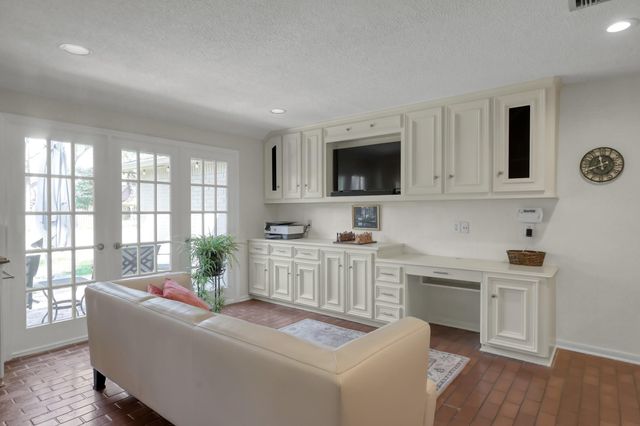 5810 Olympia Fields Lane, Houston, TX 77069