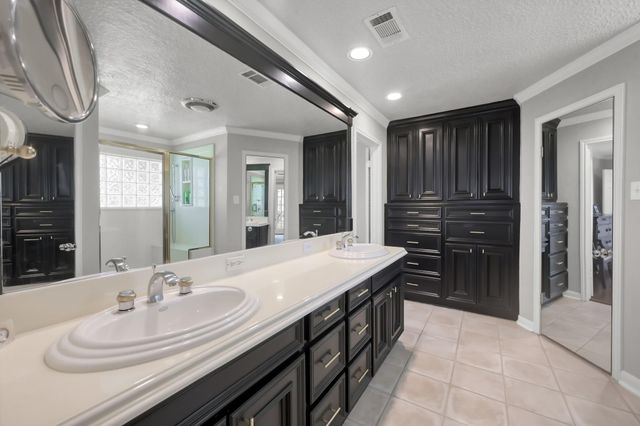 5810 Olympia Fields Lane, Houston, TX 77069