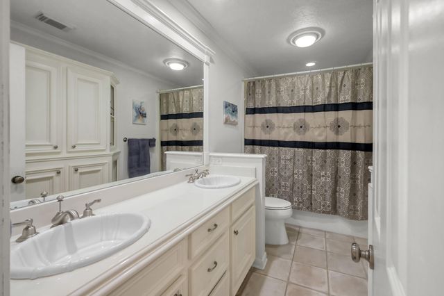 5810 Olympia Fields Lane, Houston, TX 77069