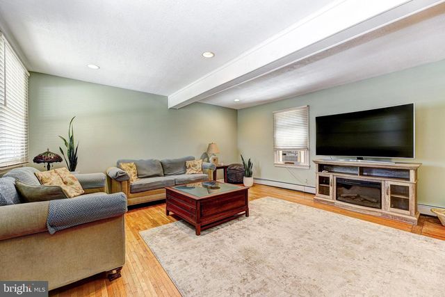21304 W LIBERTY RD, Parkton, MD 21120