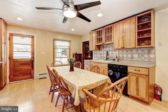 21304 W LIBERTY RD, Parkton, MD 21120
