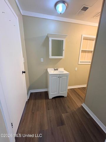 105 Mckinnon Street, Petal, MS 39465