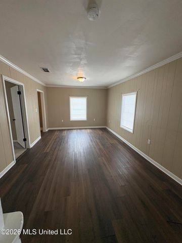 105 Mckinnon Street, Petal, MS 39465