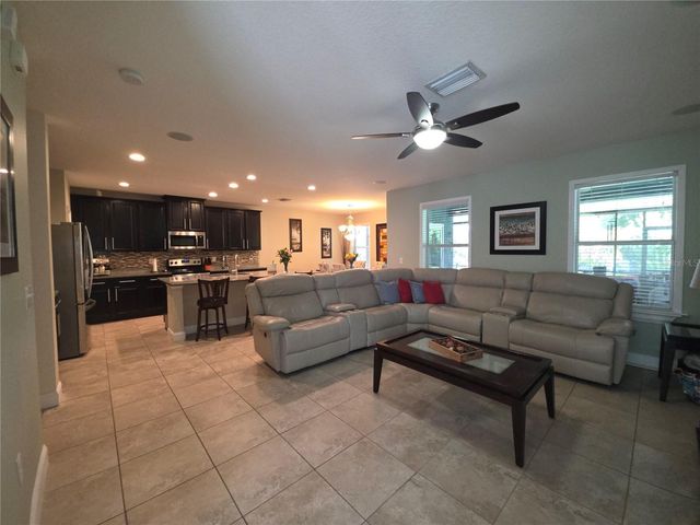 16117 STARLING CROSSING DRIVE, Lithia, FL 33547