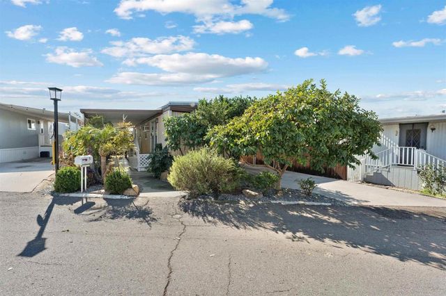 1202 Borden Rd. 5, Escondido, CA 92026