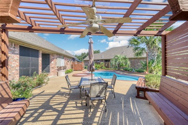 602 Clovis Court, College Station, TX 77845