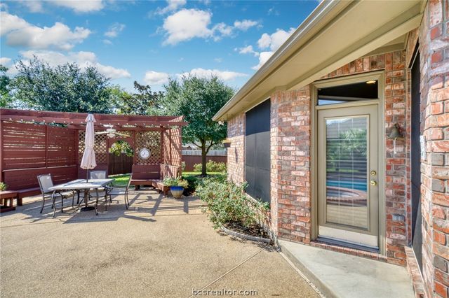 602 Clovis Court, College Station, TX 77845