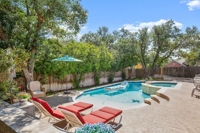 1029 Savanna LN, Cedar Park, TX 78613