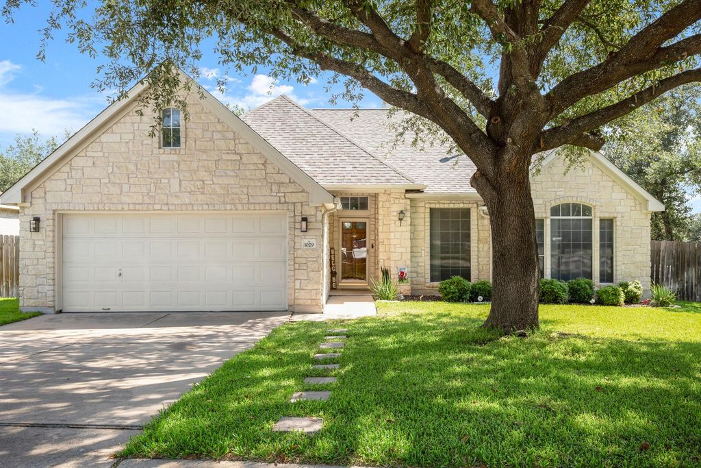 1029 Savanna LN, Cedar Park, TX 78613
