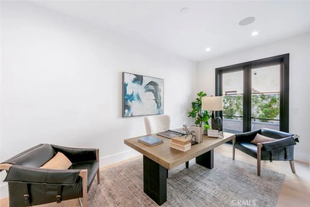 521 12th, Huntington Beach, CA 92648