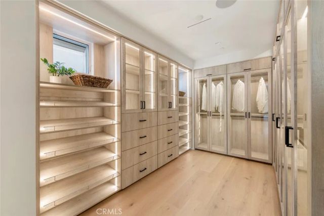 521 12th, Huntington Beach, CA 92648