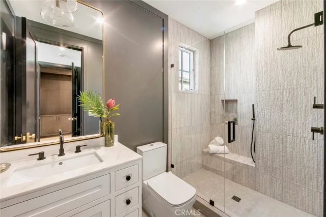 521 12th, Huntington Beach, CA 92648