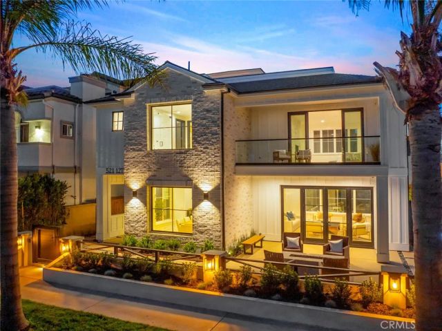 521 12th, Huntington Beach, CA 92648