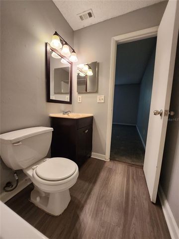 221 RED CEDAR PLACE 221, Brandon, FL 33510