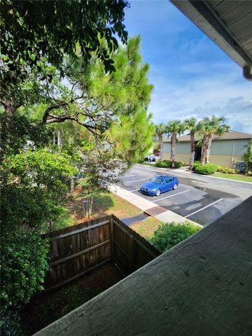 221 RED CEDAR PLACE 221, Brandon, FL 33510