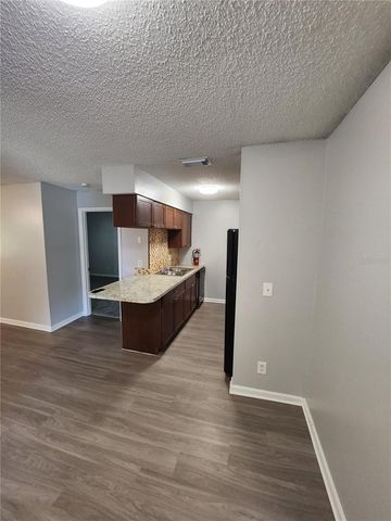 221 RED CEDAR PLACE 221, Brandon, FL 33510