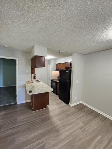 221 RED CEDAR PLACE 221, Brandon, FL 33510