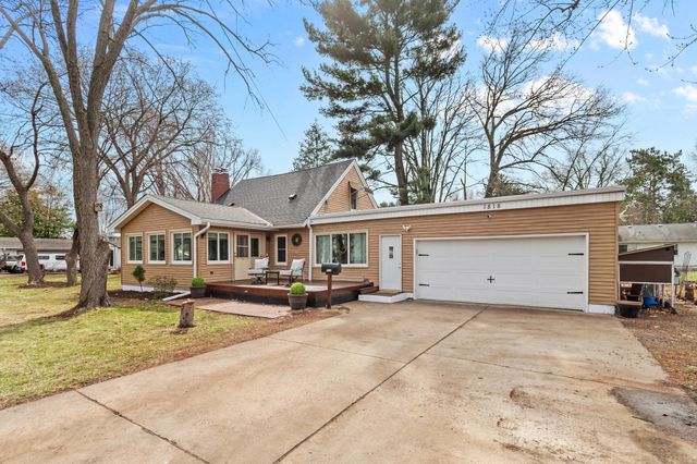 1818 3rd Street, White Bear Lake, MN 55110