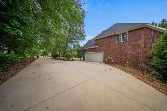 335 Benford Drive, Boiling Springs, SC 29316