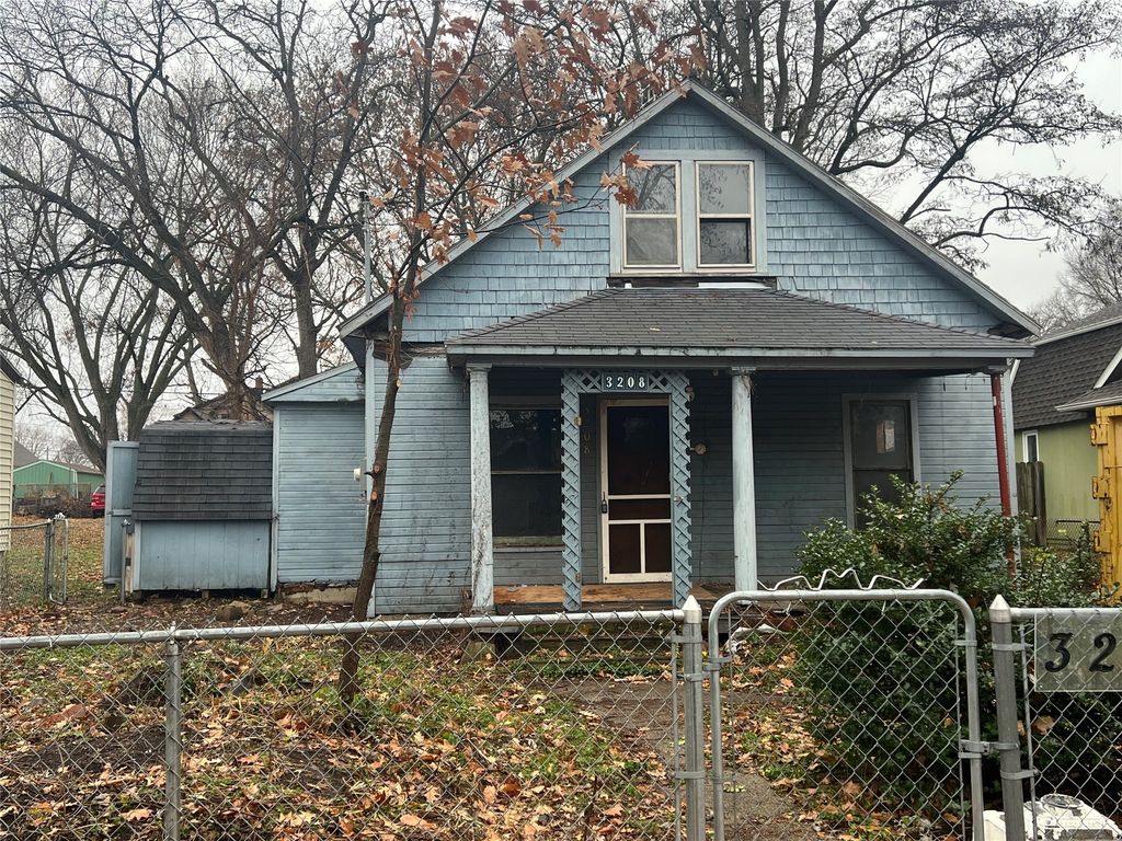 3208 Bowdoin Street, Des Moines, IA 50313