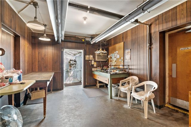 305-307 S Sixth St, West Newton, PA 15089