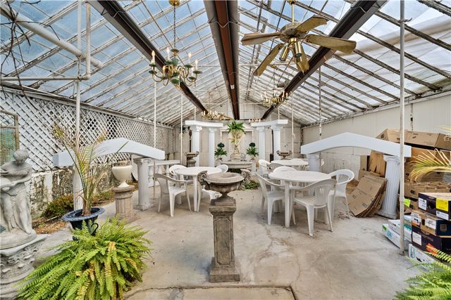 305-307 S Sixth St, West Newton, PA 15089