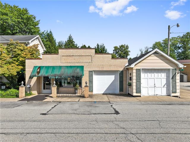 305-307 S Sixth St, West Newton, PA 15089