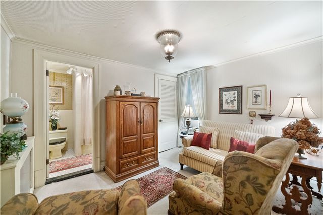 305-307 S Sixth St, West Newton, PA 15089