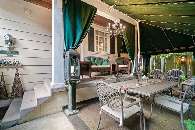 305-307 S Sixth St, West Newton, PA 15089